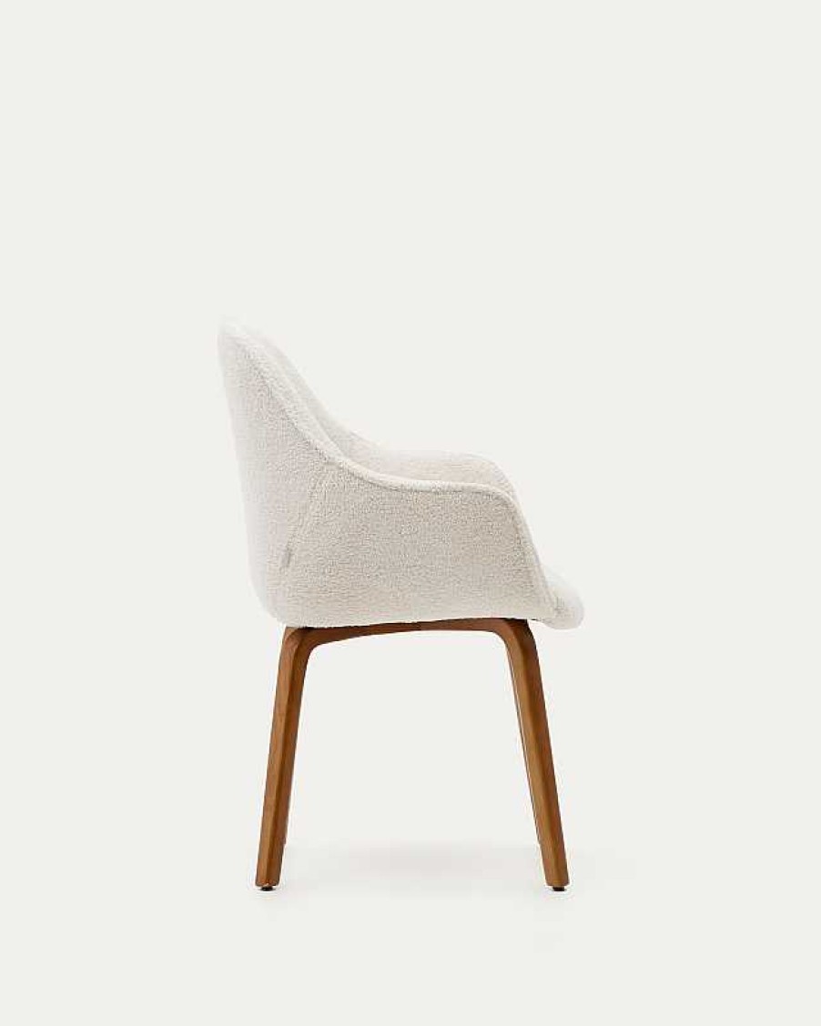 Sillas Kave Home | Silla Aleli De Borreguito Blanco Y Patas De Madera Maciza De Fresno Con Acabado Nogal