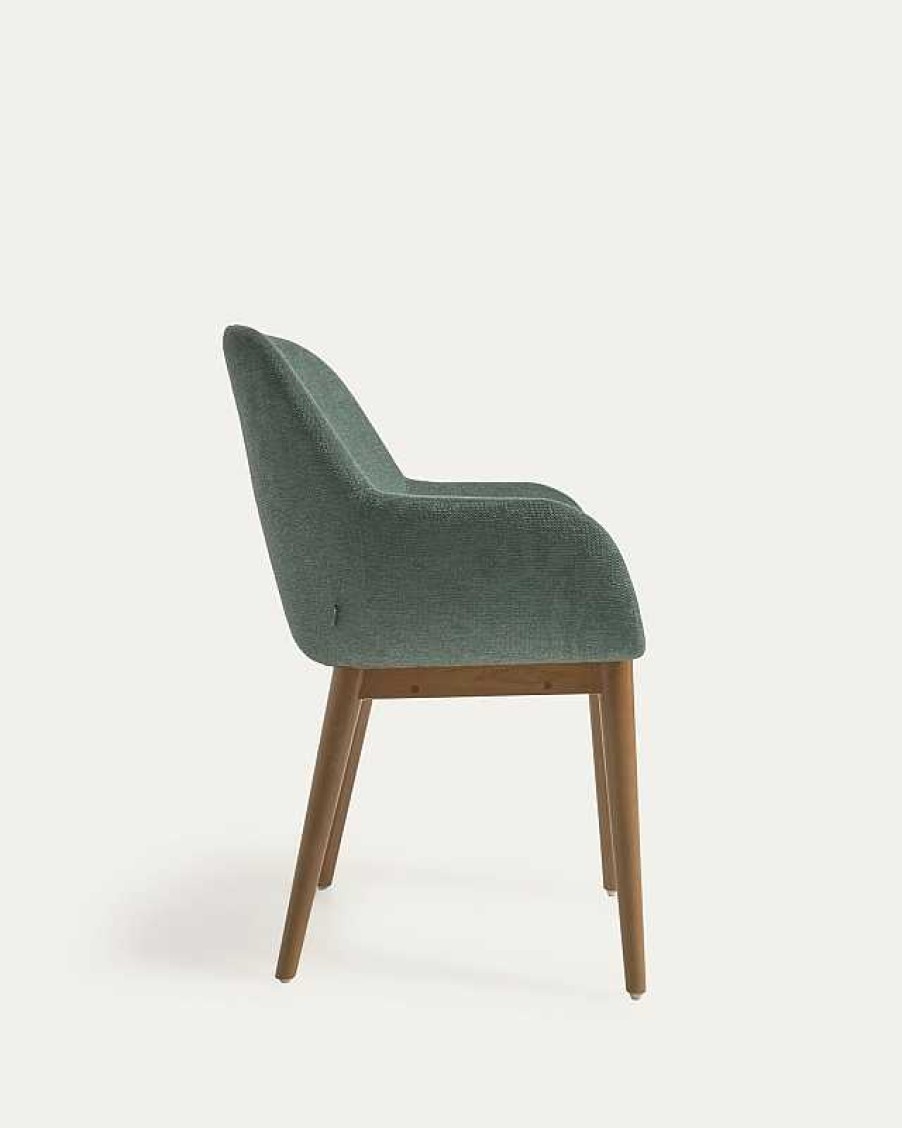 Sillas Kave Home | Silla Konna Verde Y Patas De Madera Maciza De Fresno Acabado Oscuro